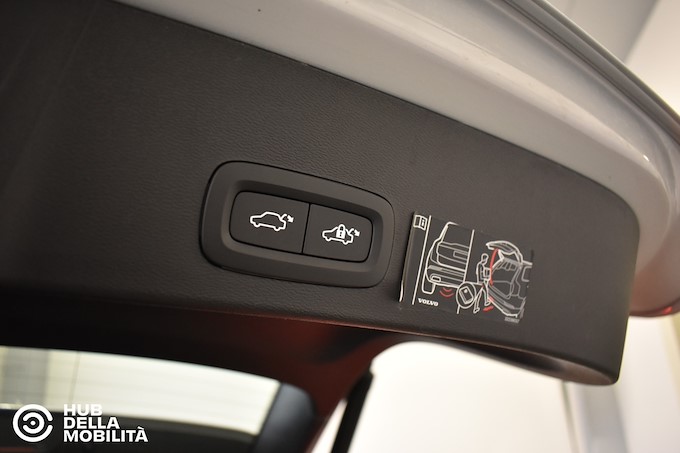 VOLVO XC40 T5 Recharge Plug-in Hybrid Inscription Expression